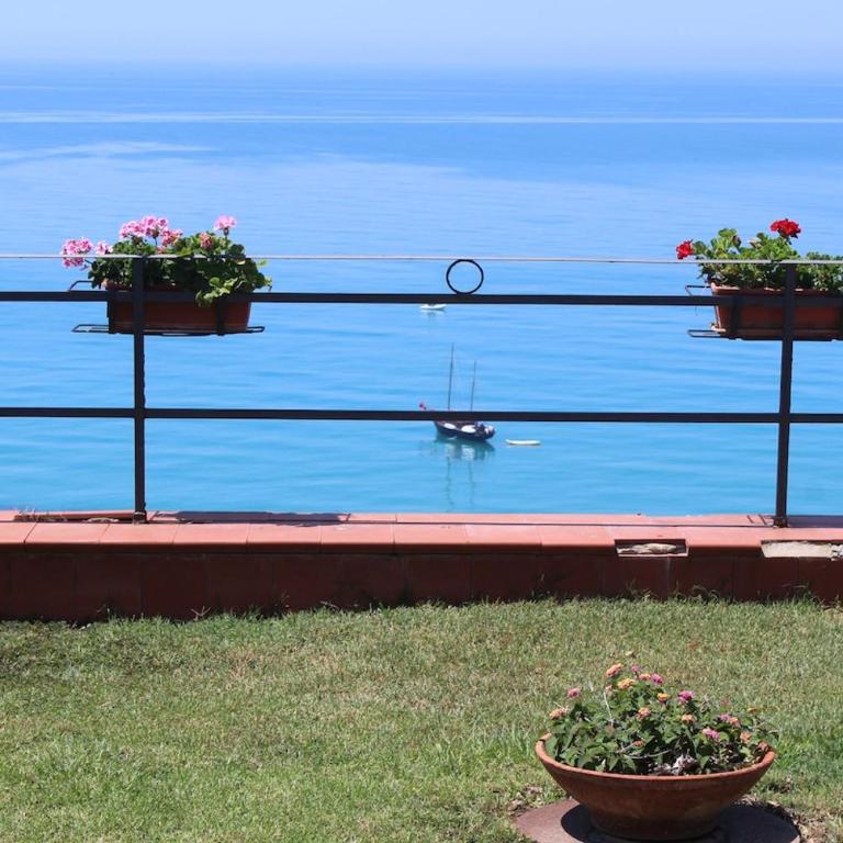 Villa vista mare Realmonte - Il Luogo del Respiro - Three-Bedroom Vacation Home - 6