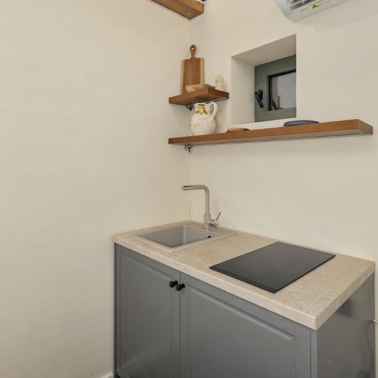 Nika Old Town Apartments - Studio Standard - 6