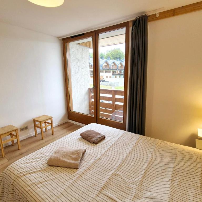 Cozy apartment in the heart of La Féclaz sleeps 5 48m - Appartamento - 6