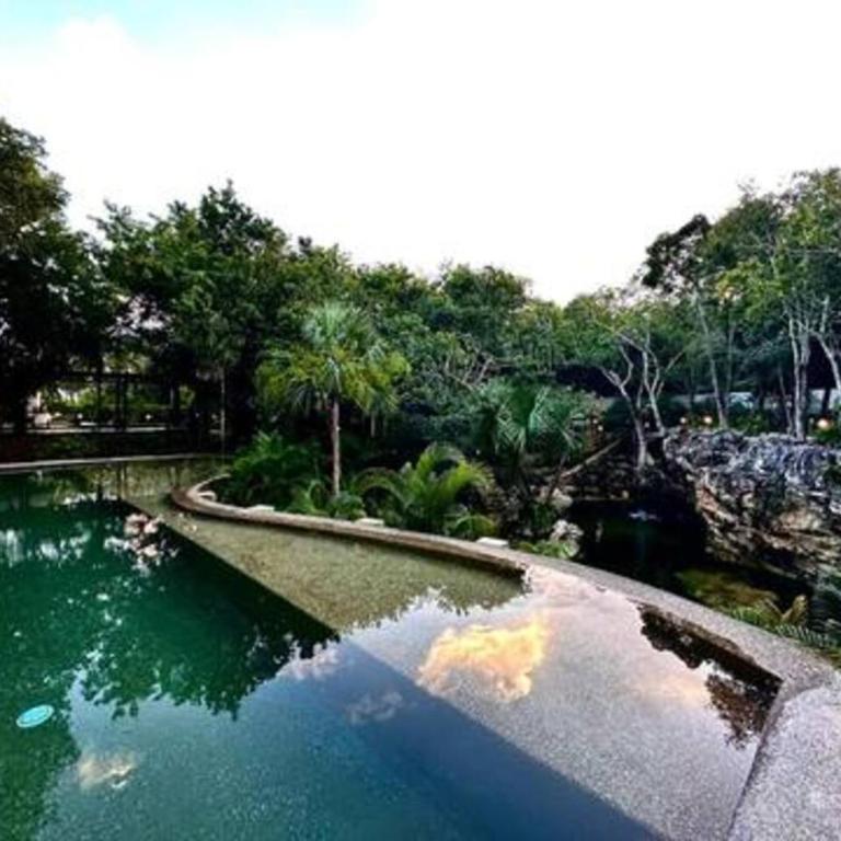Family Home with Patio, Shared Pool & Cenote - Apartment - 56