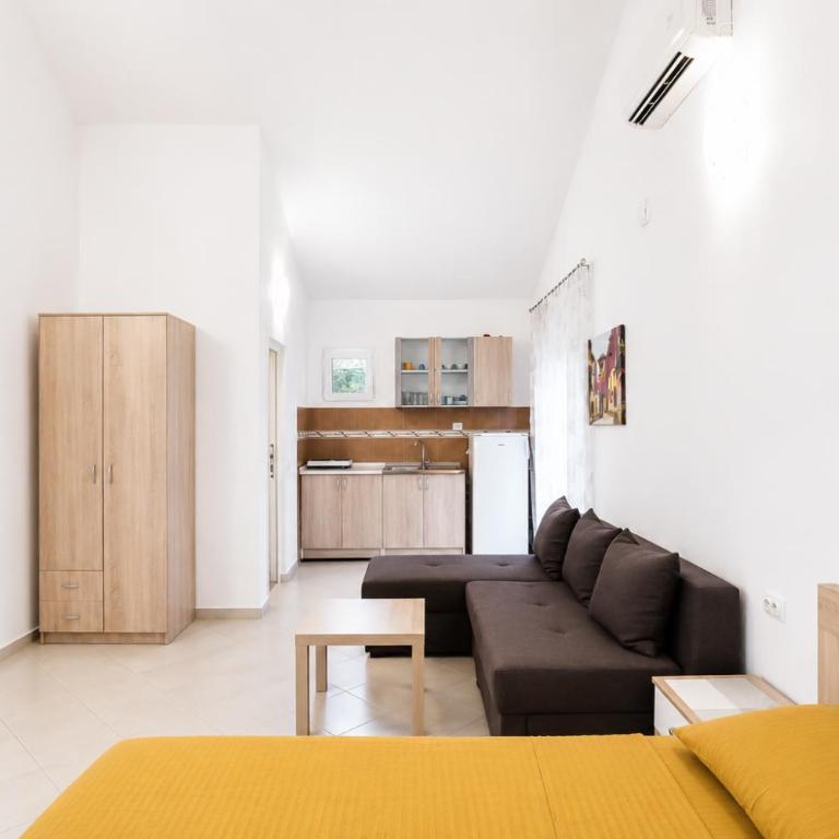 Apartments Sofia - Studio - 8
