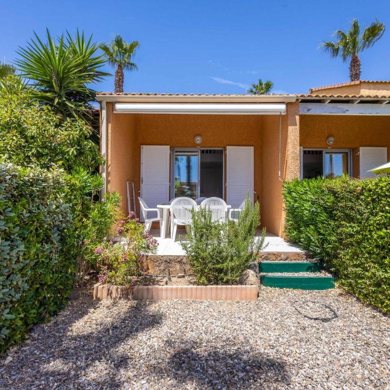 Pavillon pour 4 personnes dans une résidence avec piscine - Maison de Vacances - 2