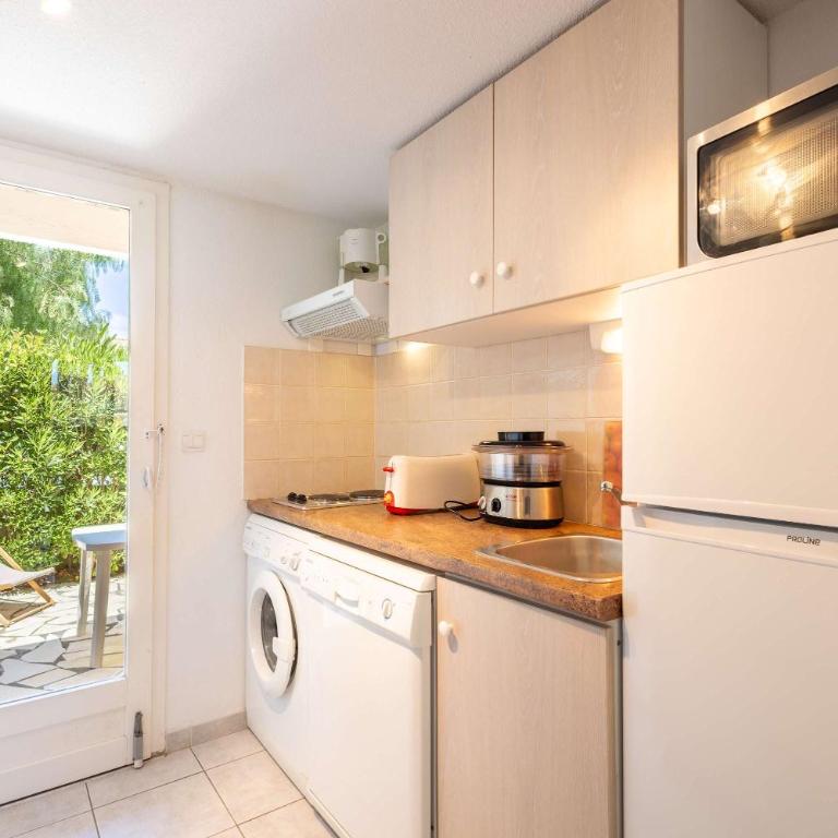 Pavillon pour 4 personnes dans une résidence avec piscine - Maison de Vacances - 11