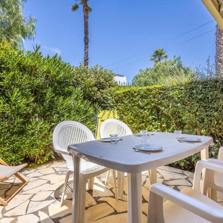 Pavillon pour 4 personnes dans une résidence avec piscine - Maison de Vacances - 16
