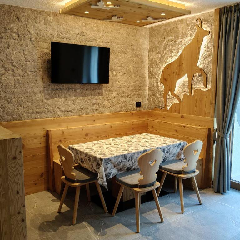Dolomites Chalet Wolf - Familien-Apartment mit 1 Schlafzimmer - 2