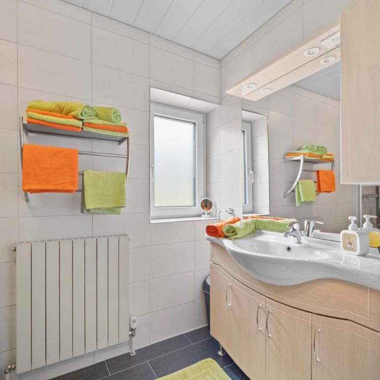 Biancas Ferienwohnung im Haus Roswitha - Superior Apartment mit Infrarotkabine - 7