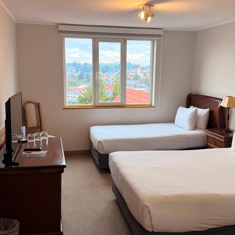 Park Inn by Radisson Puerto Varas - Habitación Triple Estándar - 4