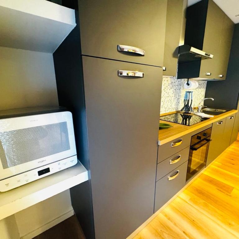 Elegant Apartments in the historic center - Appartamento Deluxe con 1 Camera da Letto - 9