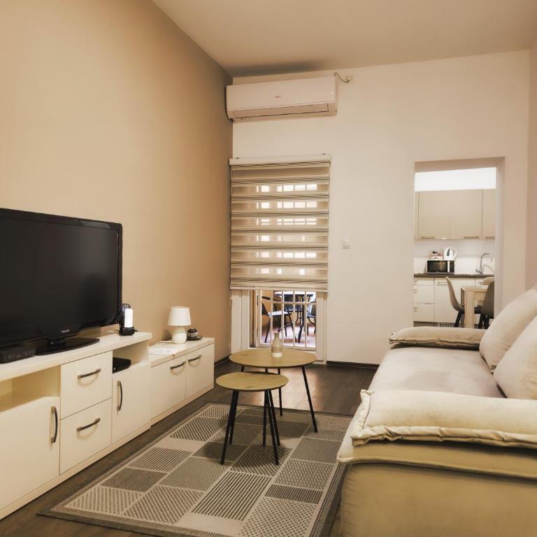 Central Inn Apartments Sarajevo - Apartman sa Balkonom - 2