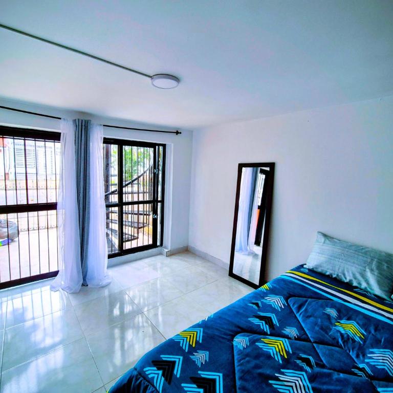 Apartaestudio en 1er piso, A pocos pasos del Estadio Pascual Guerrero, Hospital Departamental, Imbanaco, Unicancer, Centro Médico San José, Piscinas OByrne, Mulato Cabaret, Univalle, Escuela Deporte, Parqueo 1 moto - One-Bedroom Apartment - 4