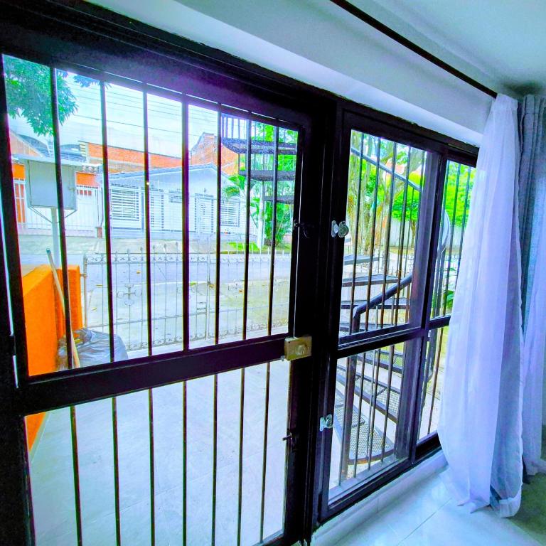 Apartaestudio en 1er piso, A pocos pasos del Estadio Pascual Guerrero, Hospital Departamental, Imbanaco, Unicancer, Centro Médico San José, Piscinas OByrne, Mulato Cabaret, Univalle, Escuela Deporte, Parqueo 1 moto - One-Bedroom Apartment - 10