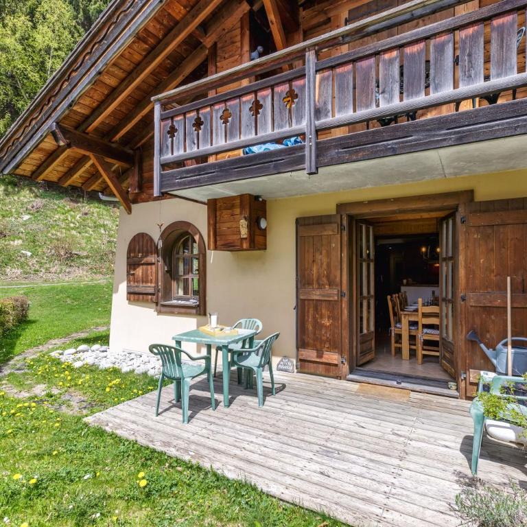 Chalets d'Henri 67 Apartment w/ Terrace & Mont Blanc Views - Happy Rentals - Appartement - Rez-de-Chaussée - 1