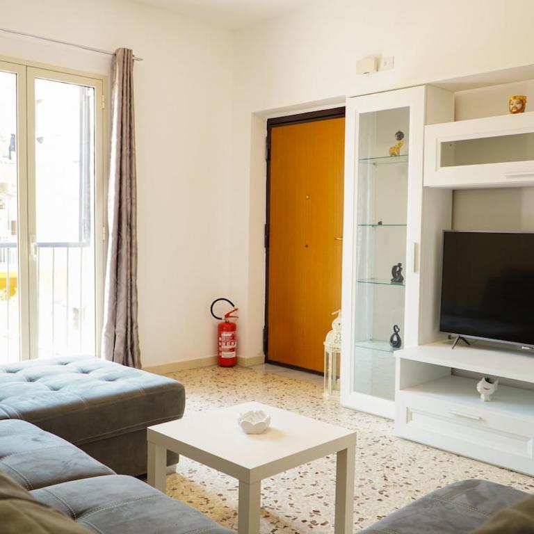 A Casa Di Laura - Two-Bedroom Apartment - 20