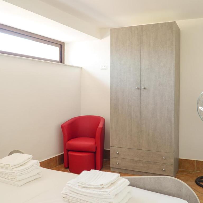 A Casa Di Laura - Two-Bedroom Apartment - 9
