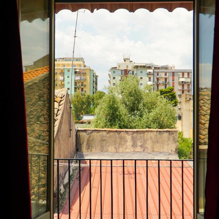 A Casa Di Laura - Two-Bedroom Apartment - 23