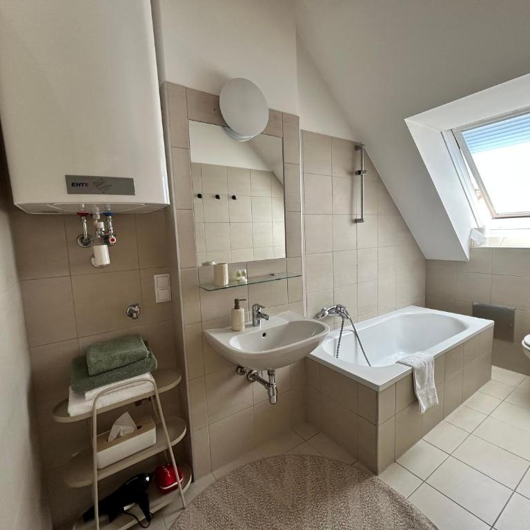 City Appartement mit Balkon - Apartamento de 1 dormitorio - 6