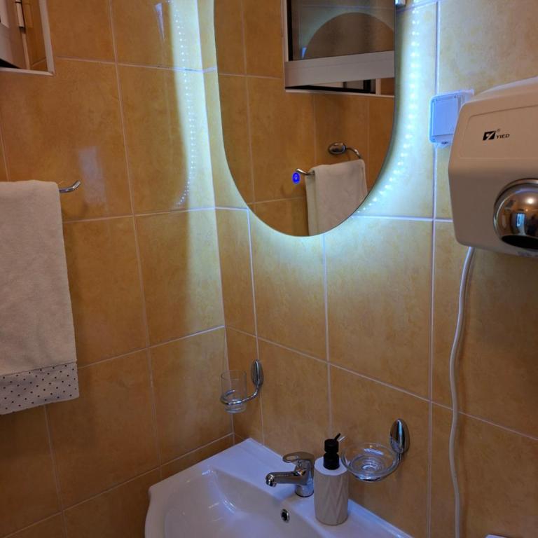 Apartment Sweet Home Vujović - Apartment - 11