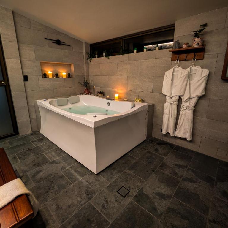 Private Chalet with Gardens and Hot Tub - Casa de 5 dormitorios - 6