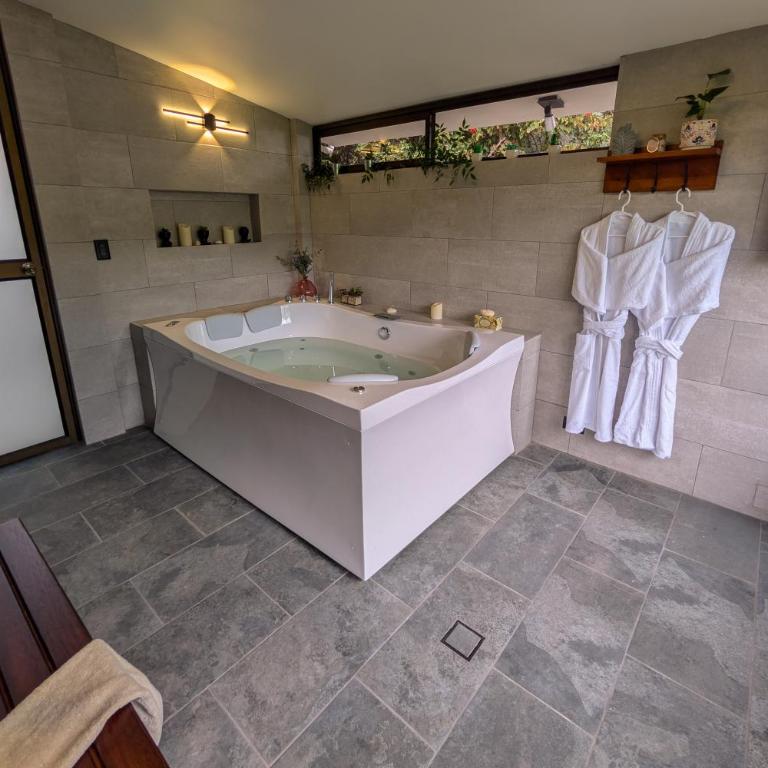 Private Chalet with Gardens and Hot Tub - Casa de 5 dormitorios - 13