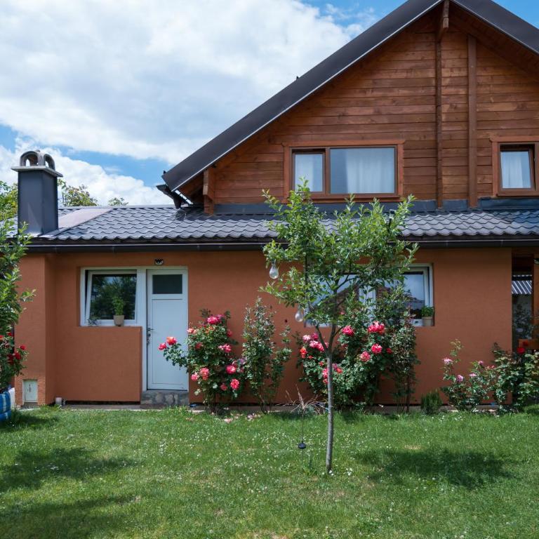 Monte Chalet Kolašin brvnara sa saunom - Vila sa Pogledom na Vrt - 96