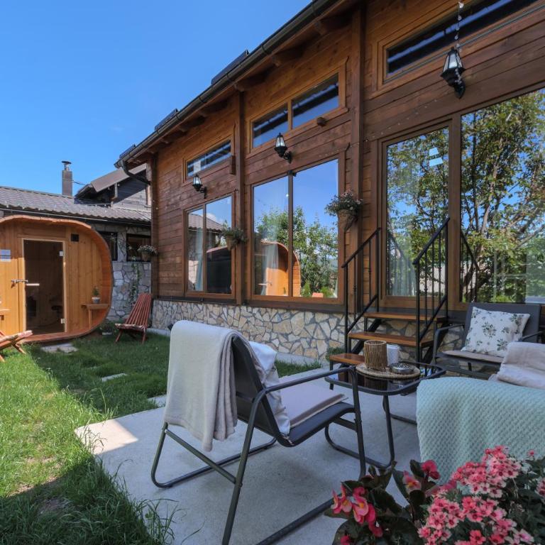 Monte Chalet Kolašin brvnara sa saunom - Vila sa Pogledom na Vrt - 85