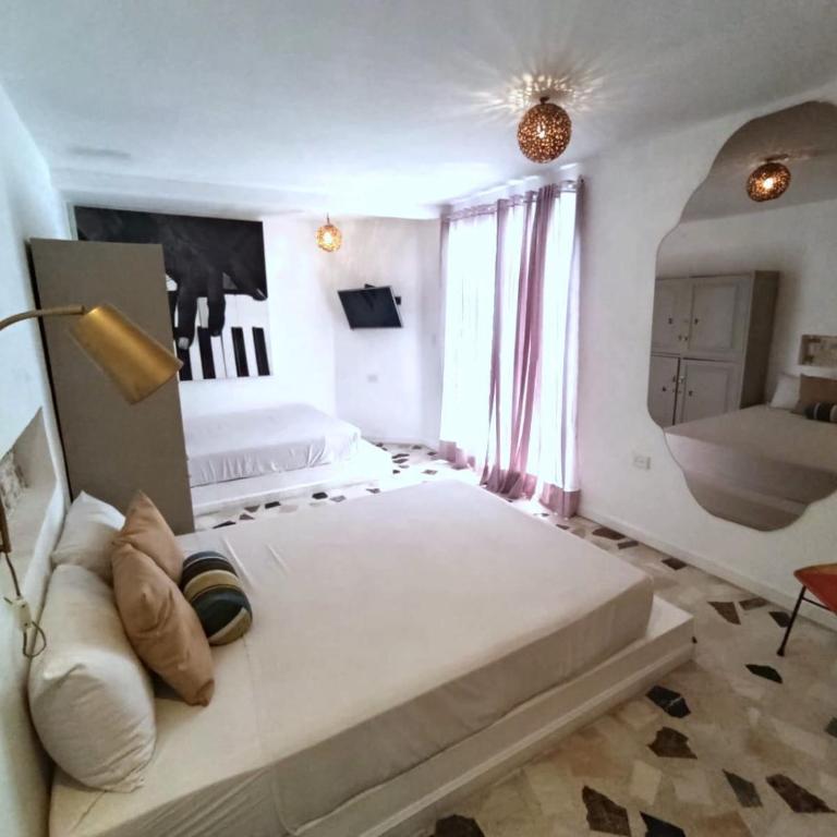 Peregrinos Hostel Cartagena de Indias - Twin Room - 8