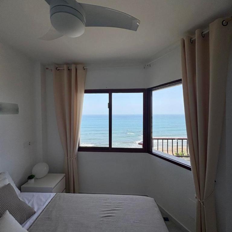 Sea Front View with Pool Paddle and Tennis Mijas - Apartamento de 1 dormitorio - 7