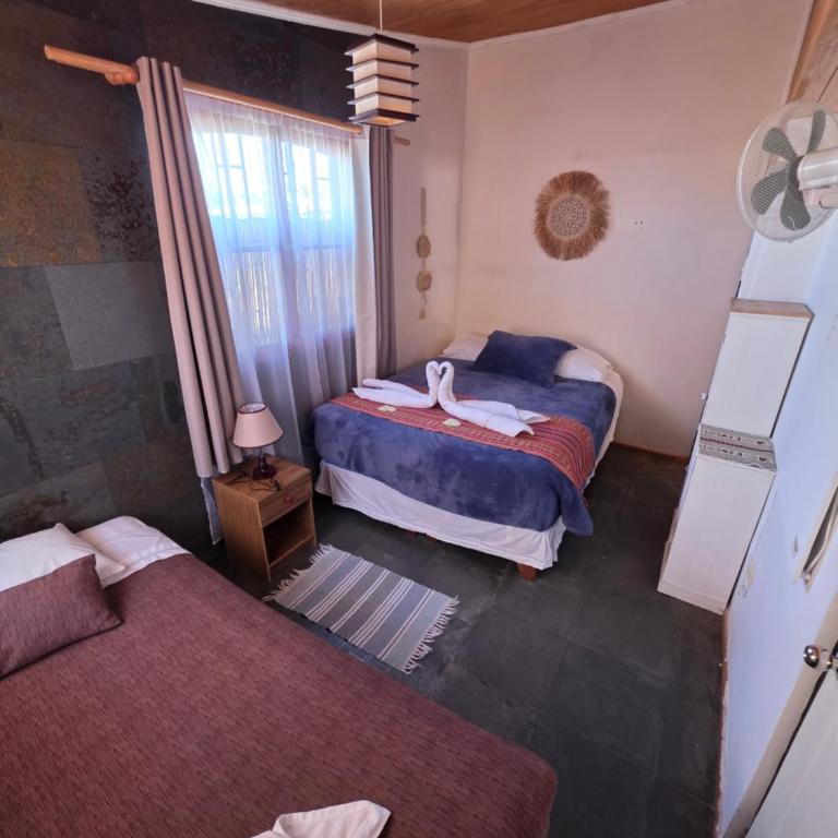 Hostal Desert - Habitación Triple con baño - 5