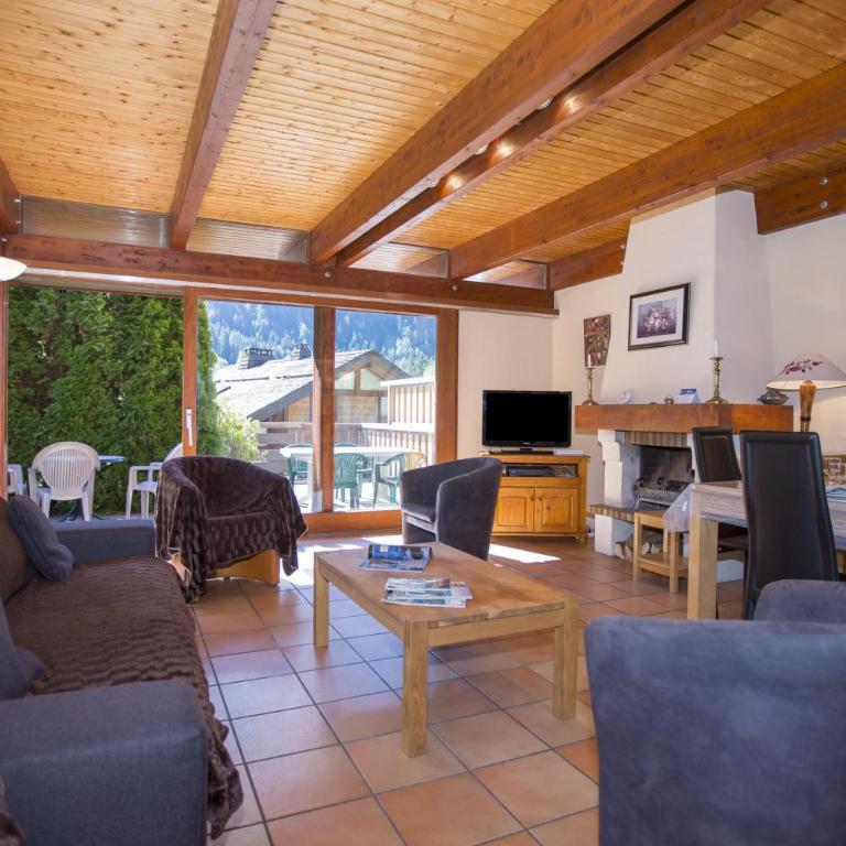 Chalet Chantey Mourry 67 Ski Chalet & Sleeps 8-9 - Happy Rentals - Chalet con 3 Camere da Letto - 2