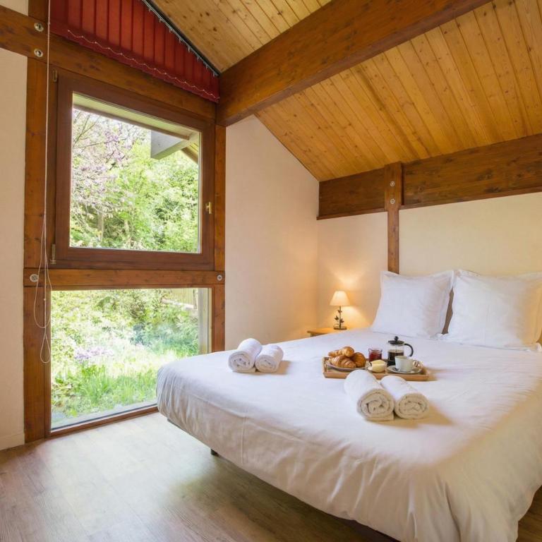 Chalet Chantey Mourry 67 Ski Chalet & Sleeps 8-9 - Happy Rentals - Chalet con 3 Camere da Letto - 5