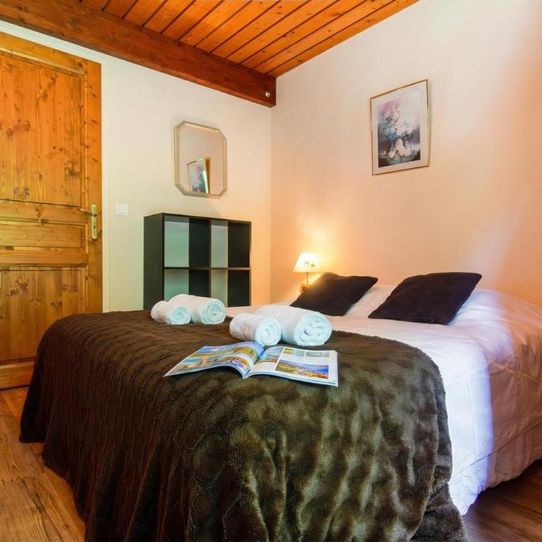Chalet Chantey Mourry 67 Ski Chalet & Sleeps 8-9 - Happy Rentals - Chalet con 3 Camere da Letto - 14