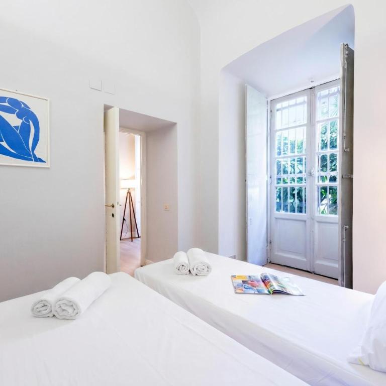 Elegance - Historic Center - Happy Rentals - One-Bedroom Apartment - 18