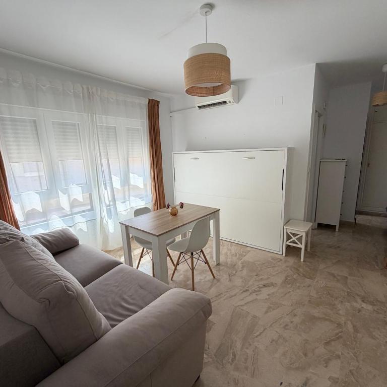 San Felipe Neri Free Parking - Estudio con vistas al mar - 2