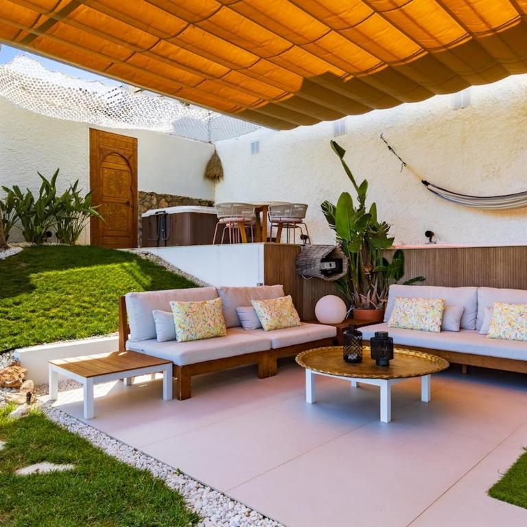 Casa Folimanka, 250sqm Garden Duplex with Jacuzzi, Sea View & Cinema - Apartamento de 2 dormitorios - 30