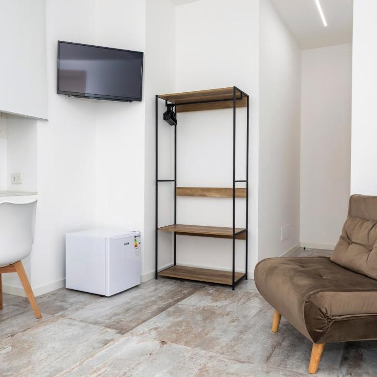 Neg Naumachia Rooms - Triple Room with Shower - 8