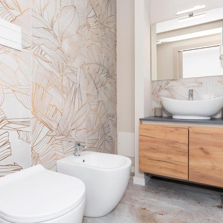 Neg Naumachia Rooms - Triple Room with Shower - 10