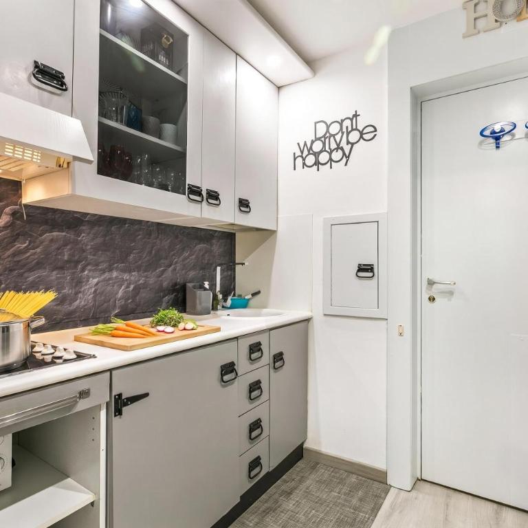 Apartments 125 and 402 - Monolocale - 9