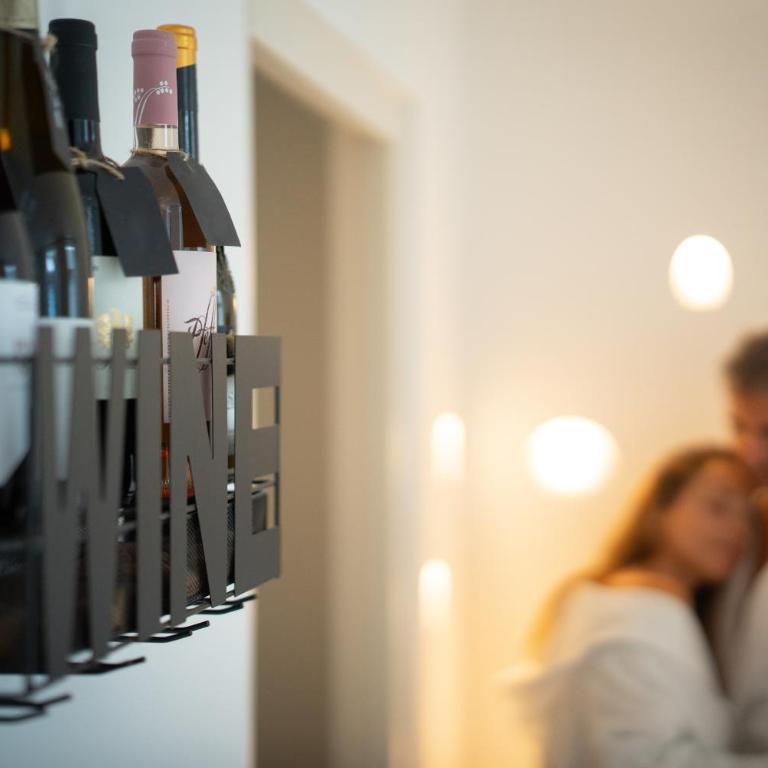Guesthouse diWINE - Camera Matrimoniale con Balcone - 9