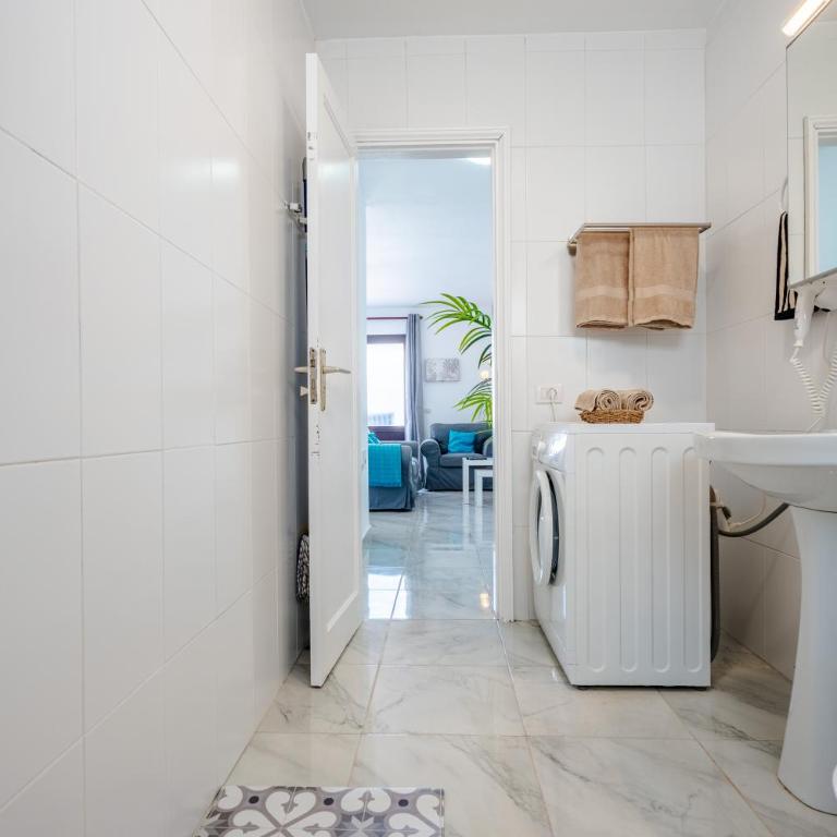 Apartamento Sun&Sea - 30M to the Beach By Lanzarote Vacation Homes - Apartment - barrierefrei - 38