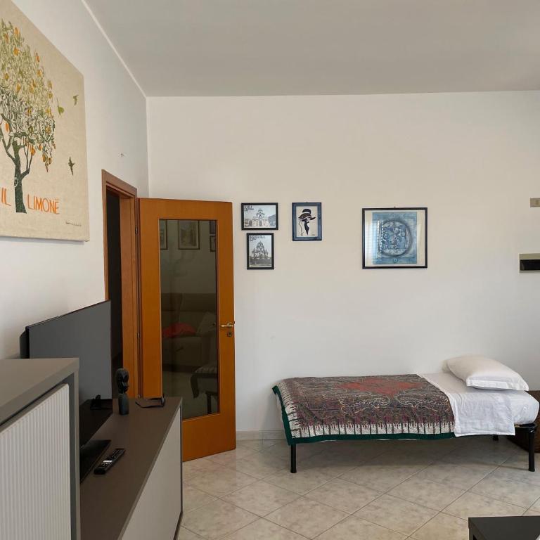 CASA BUONARROTI, comoda, pochi passi da spiaggia e centro - Apartamento de 2 dormitorios - 26