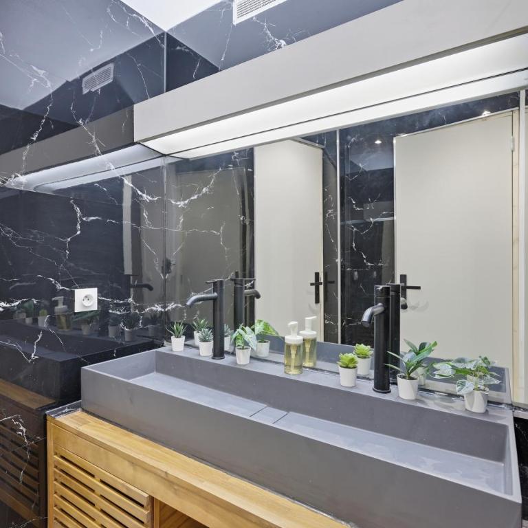Grand 4BR Paris Flat Near the Louvre with Netflix - Apartamento con 4 dormitorios - 20