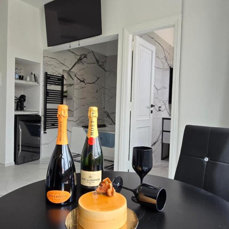 SeaView Rooms - Double Room with Spa Bath - 16