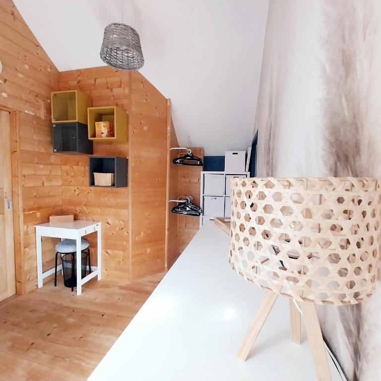 Chambre confort, 3mn du lac d'Annecy - Chambre Double - Vue sur Montagne - 2