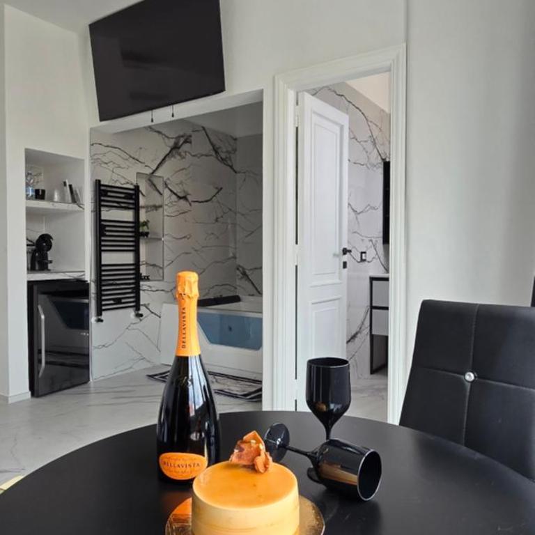 SeaView Rooms - Double Room with Spa Bath - 18