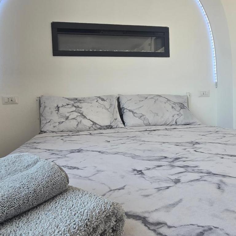 SeaView Rooms - Queen Room with Spa Bath - 17