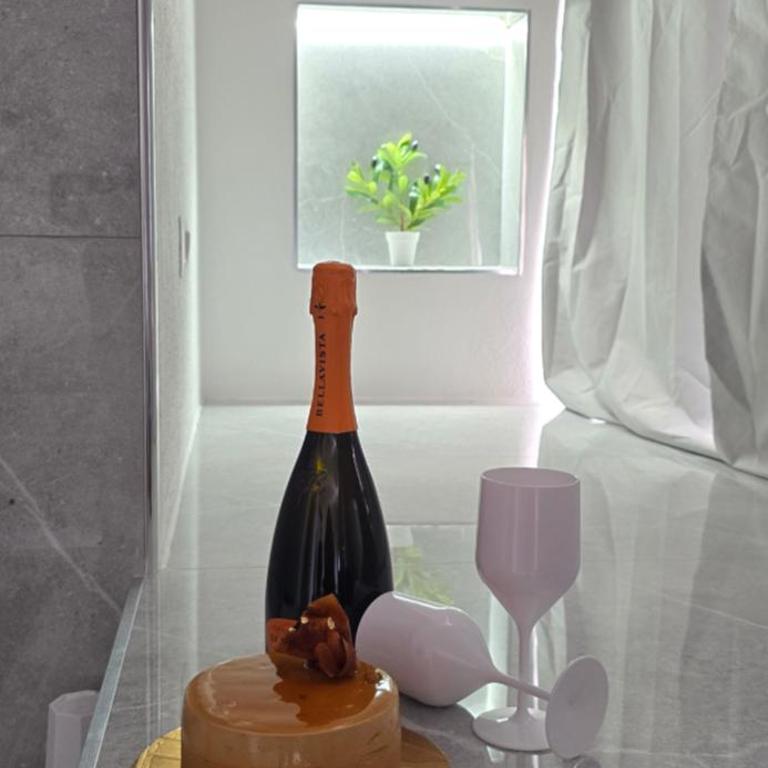 SeaView Rooms - Queen Room with Spa Bath - 18