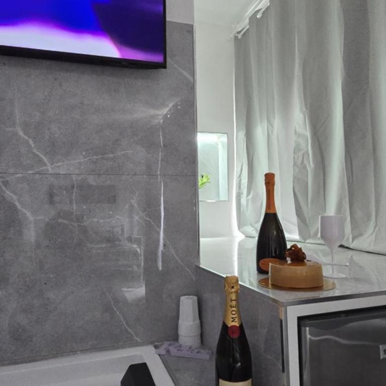 SeaView Rooms - Queen Room with Spa Bath - 19