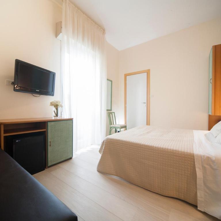 Hotel Ricchi - Camera Tripla - 6