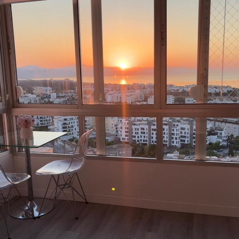 Torremolinos vistas al mar, piscina y dormitorio independiente - Apartment mit 1 Schlafzimmer - 1