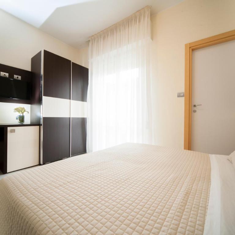Hotel Ricchi - Camera Matrimoniale Economy - 9